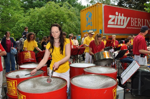 Karneval der Kulturen Strassenfest   050.jpg